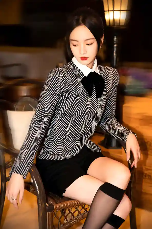 亚洲婷婷月色婷婷五月小蛇：亚洲色大成网站www久久与国色天香社区视频在线观看完整版指南
